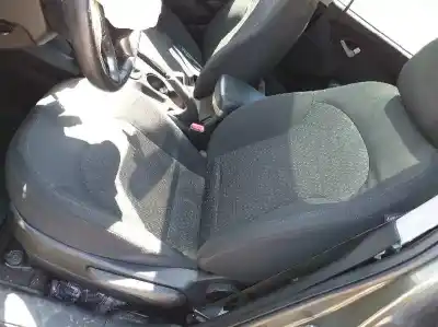 Veículo de Sucata hyundai ix35 comfort 2wd do ano 2001 alimentado d4fd