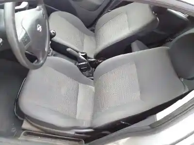 Sloopvoertuig opel corsa c cosmo van het jaar 2004 aangedreven z10xep