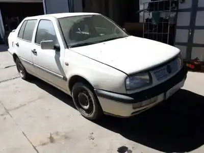 Veículo de Sucata volkswagen vento (1h2) cl do ano 1996 alimentado d-1y