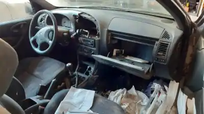 Sloopvoertuig citroen xsara coupe 1.9 td vtr van het jaar 2000 aangedreven dhy