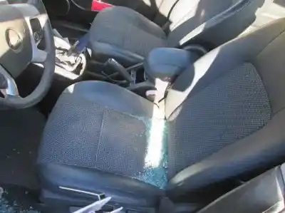 Veículo de Sucata chevrolet captiva 2.0 vcdi lt do ano 2001 alimentado z20s