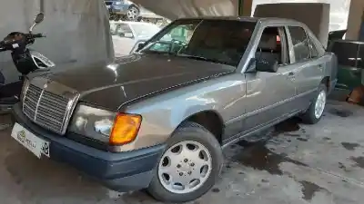 Verschrottungsfahrzeug MERCEDES-BENZ CLASE E (W124) FAMILIAR TD 250 (124.185) 90 CV / 66 KW des Jahres 1998 angetrieben 0M603.912