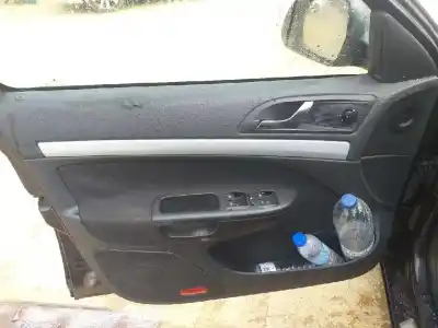 Veículo de Sucata SKODA OCTAVIA BERLINA (1Z3) Trend do ano 2009 alimentado BXE