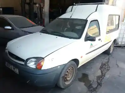 Sloopvoertuig ford fiesta courier (dx) familiar van het jaar 2000 aangedreven rtj