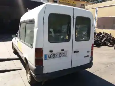 Sloopvoertuig ford fiesta courier (dx) familiar van het jaar 2000 aangedreven rtj