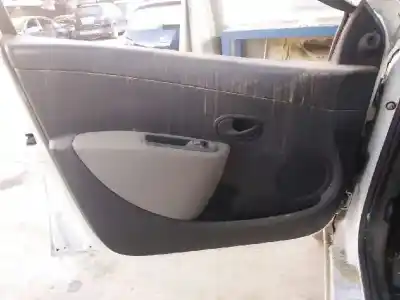 Здавання транспортного засобу renault clio iii authentique року 2010 потужний k9k768