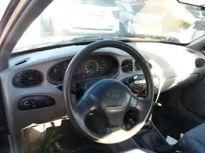 Veículo de Sucata hyundai lantra berlina (rd) 1.6 16v cat do ano 1999 alimentado g-4gr