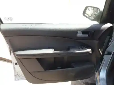 Здавання транспортного засобу FORD FOCUS C-MAX (CAP) Trend (D) року 2001 потужний G8DA