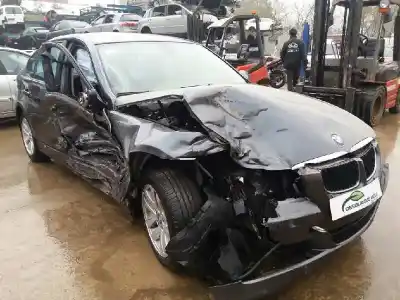 Veicolo di demolizione bmw serie 3 berlina (e90) 320i dell'anno 2001 alimentato n43b20a