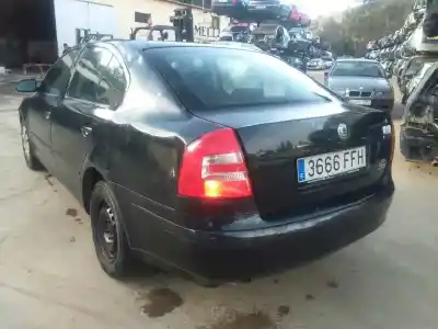 Veículo de Sucata skoda octavia berlina (1z3) trend do ano 2006 alimentado bxe