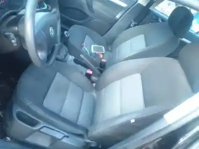 Veículo de Sucata skoda octavia berlina (1z3) trend do ano 2006 alimentado bxe