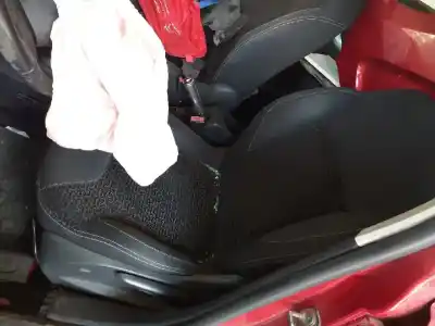 Здавання транспортного засобу citroen c3 picasso sx року 2010 потужний 9hp
