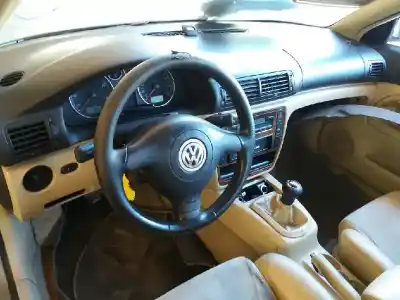 Sloopvoertuig volkswagen passat b5.5 (3b3) 1.9 tdi van het jaar 2001 aangedreven avf