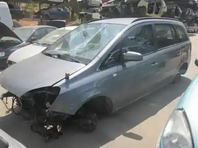 Veículo de Sucata opel zafira b cosmo do ano 2006 alimentado 
