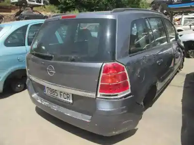 Veículo de Sucata opel zafira b cosmo do ano 2006 alimentado 