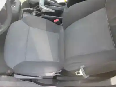 Veículo de Sucata opel zafira b cosmo do ano 2006 alimentado 