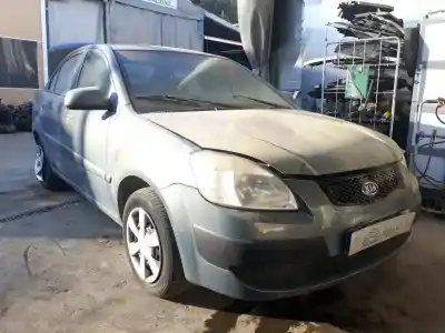 Scrapping Vehicle kia rio ii (jb) 1.4 16v of the year 2005 powered g4ee
