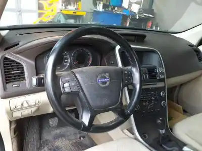 Scrapping Vehicle VOLVO XC60 Kinetic Drive of the year 2010 powered D5204T2