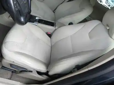 Veículo de Sucata volvo xc60 kinetic drive do ano 2010 alimentado d5204t2