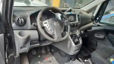 Verschrottungsfahrzeug nissan nv 200 (m20) evalia premium des jahres 2001 angetrieben k9k