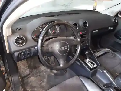 Здавання транспортного засобу audi a3 (8p) 2.0 fsi ambition року 2001 потужний axw
