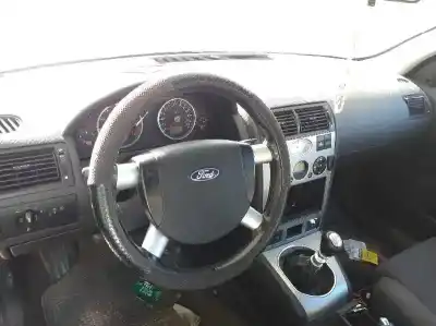 Veículo de Sucata ford mondeo turnier (ge) trend (06.2003->) (d) do ano 2001 alimentado chba