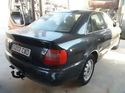 Sloopvoertuig audi a4 berlina (b5) 2.4 van het jaar 1998 aangedreven aga