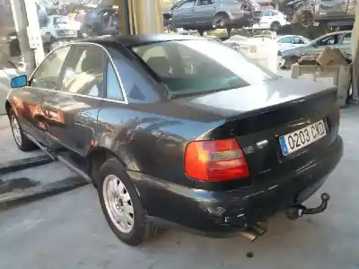 Sloopvoertuig audi a4 berlina (b5) 2.4 van het jaar 1998 aangedreven aga