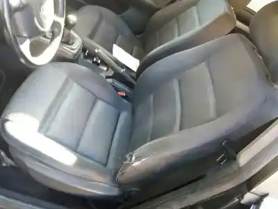 Veicolo di demolizione AUDI A4 BERLINA (B5) 2.4 dell'anno 1998 alimentato AGA