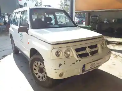 Veicolo di demolizione suzuki santana 90 cv / 66 kw dell'anno 2006 alimentato rhy