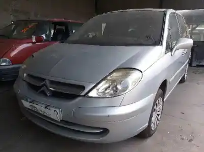 Veicolo di demolizione citroen c8 2.0 hdi sx dell'anno 2003 alimentato rht