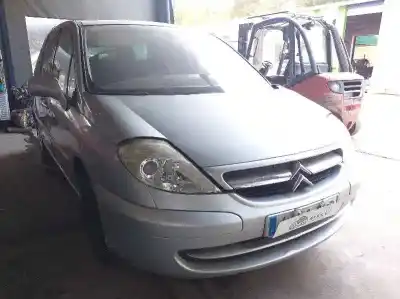 Veicolo di demolizione citroen c8 2.0 hdi sx dell'anno 2003 alimentato rht