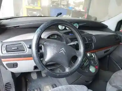 Veicolo di demolizione citroen c8 2.0 hdi sx dell'anno 2003 alimentato rht