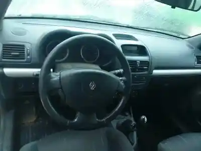Здавання транспортного засобу renault clio ii fase ii (b/cb0) confort dynamique 98 cv / 72 kw року 2005 потужний k4j712