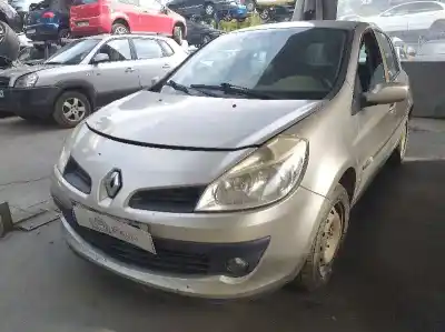 Veículo de Sucata renault clio iii confort dynamique do ano 2007 alimentado k9k766