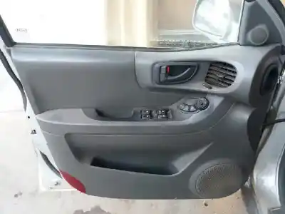 Veículo de Sucata hyundai santa fe (sm) 2.0 gls crdi 4x4 do ano 2002 alimentado d4ea