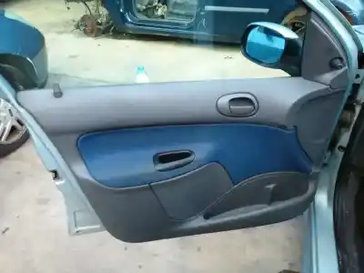 Sloopvoertuig peugeot 206 sw x-line van het jaar 2005 aangedreven d-8hz