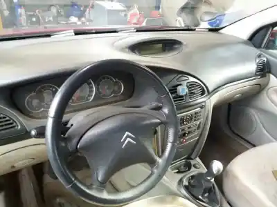 Veículo de Sucata citroen c5 berlina premier do ano 2005 alimentado 9hy