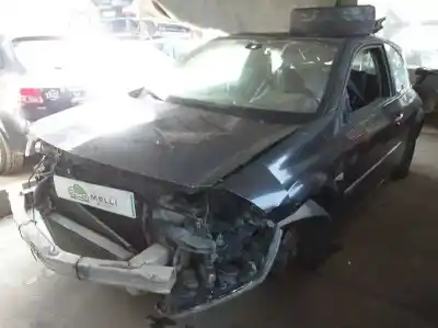 Здавання транспортного засобу RENAULT MEGANE II CLASSIC BERLINA Confort Authentique 82 CV / 60 KW року 2004 потужний K9K722