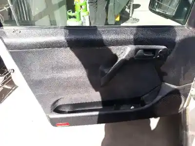 Vehicul casat volkswagen vento (1h2) gl al anului 1996 alimentat aek