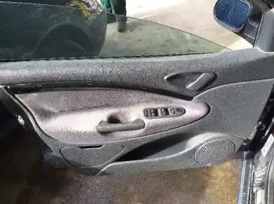 Veicolo di demolizione citroen c5 berlina premier (e) dell'anno 2006 alimentato rhr