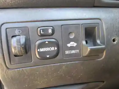 Scrapping Vehicle toyota corolla (e12) 2.0 d-4d linea terra berlina of the year 2005 powered 1cdftv