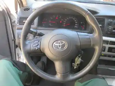 Scrapping Vehicle toyota corolla (e12) 2.0 d-4d linea terra berlina of the year 2005 powered 1cdftv