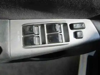 Scrapping Vehicle toyota corolla (e12) 2.0 d-4d linea terra berlina of the year 2005 powered 1cdftv