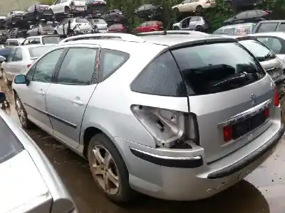 Sloopvoertuig peugeot 407 sw st sport van het jaar 2001 aangedreven rhr