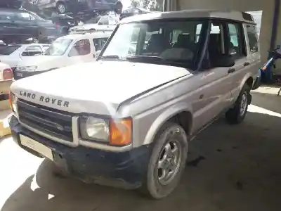 Veicolo di demolizione LAND ROVER DISCOVERY (LT) TD5 dell'anno 2001 alimentato 10P