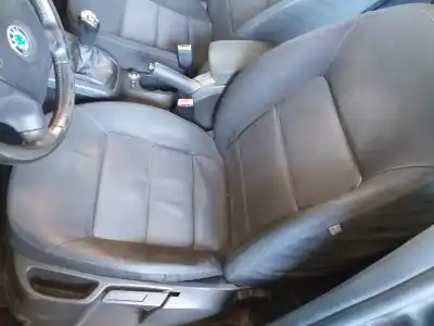 Veículo de Sucata skoda octavia berlina (1z3) trend do ano 2006 alimentado bxe