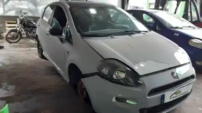 Veicolo di demolizione FIAT PUNTO (199) Easy dell'anno 2001 alimentato 199A9000