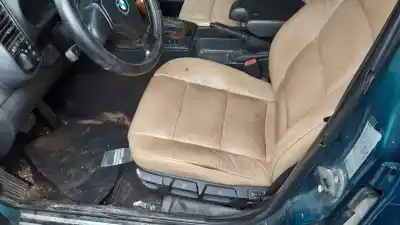 Veículo de Sucata bmw 3 touring (e36) 325 tds do ano 2001 alimentado 256t1