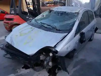 Veículo de Sucata fiat punto (199) easy do ano 2013 alimentado 199a9000